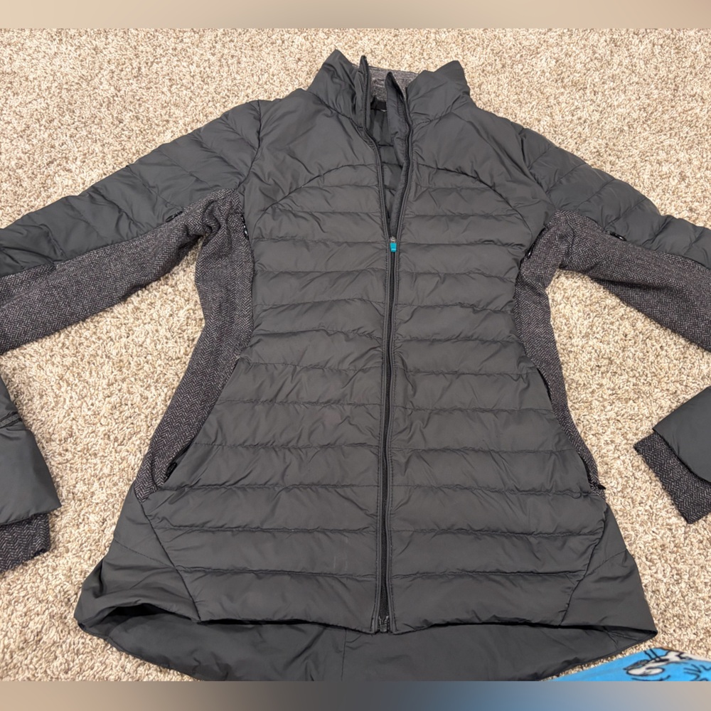 Women's Lululemon Black Puffer Jacket